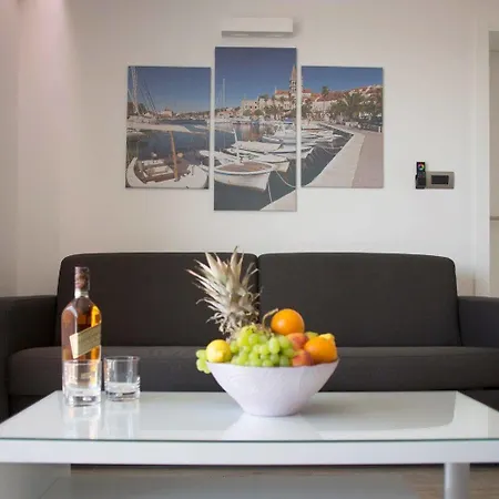 The Seasons Apartman