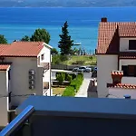 Apartament The Seasons *