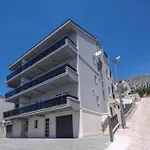 Apartament The Seasons *