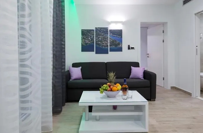 The Seasons * أوميس