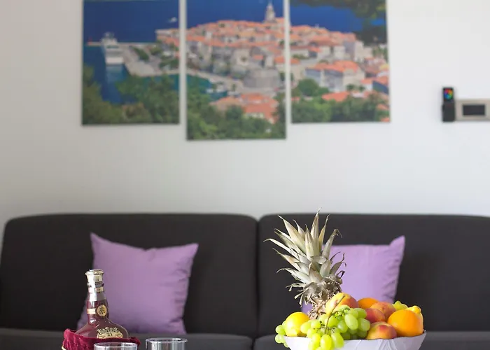 The Seasons شقة أوميس