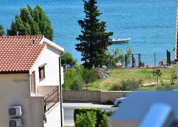 شقة The Seasons أوميس